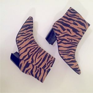 Marc Fisher Size 9M Tiger Print Booties Parana Brown Leather